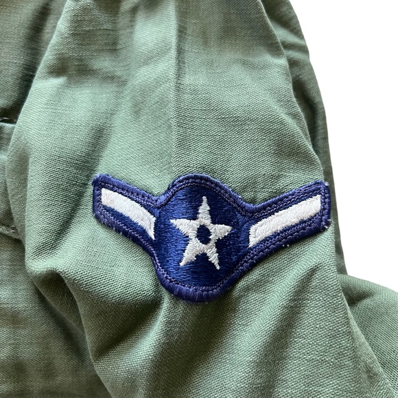 Vintage Green Button Down with Patches - Picture 2 of 3